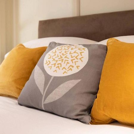 Fabulous Notting Hill Spacious Studio Apartment Лондон Экстерьер фото